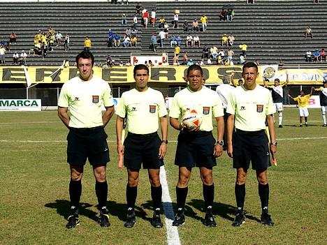  - SBFC1-1Guaratingueta_Trio